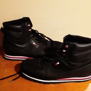 HilFiger hiking boot